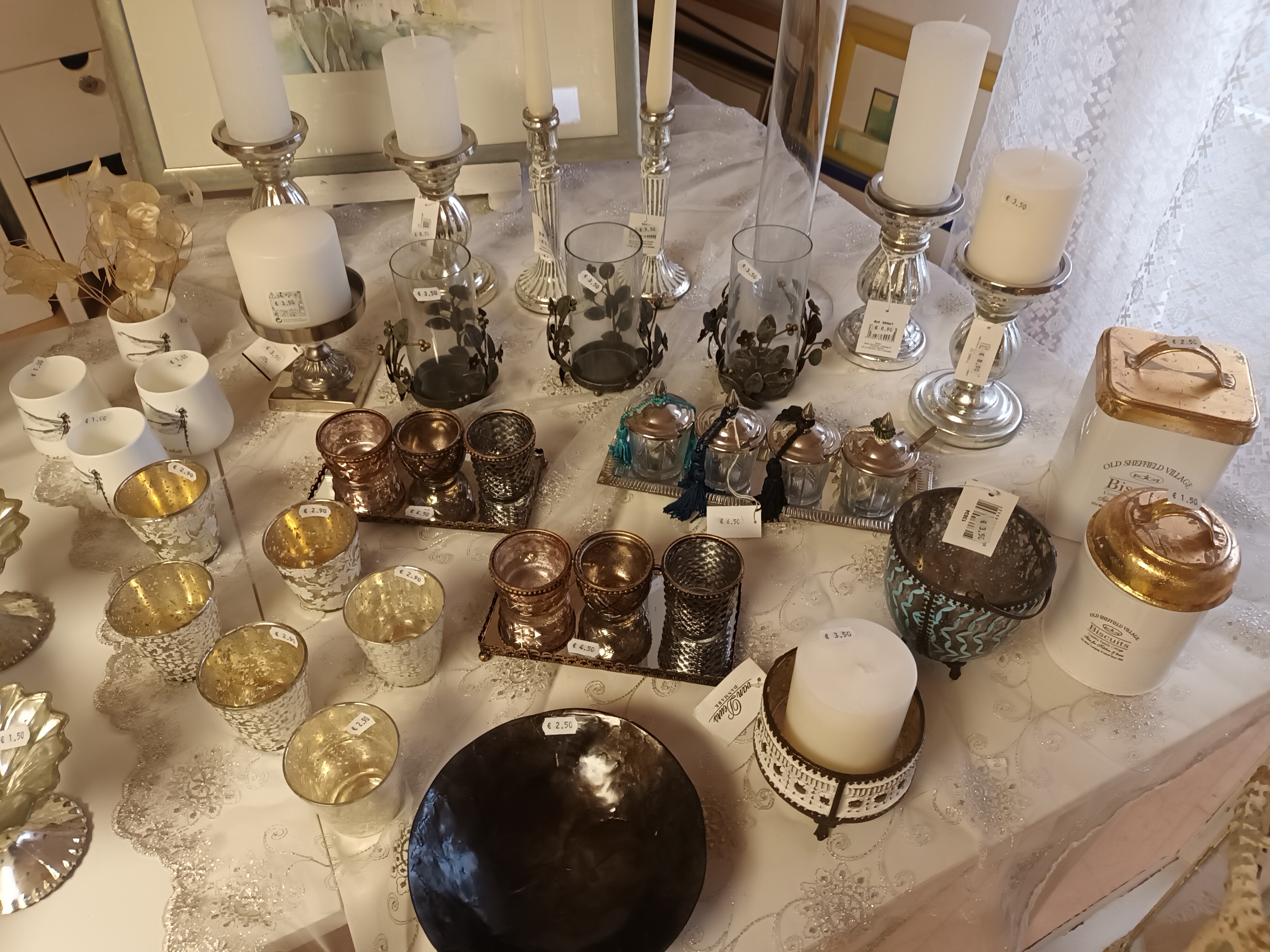 Diverse Deko und Geschenkideen nur im Verkaufsladen in Grafentraubach erhältlich