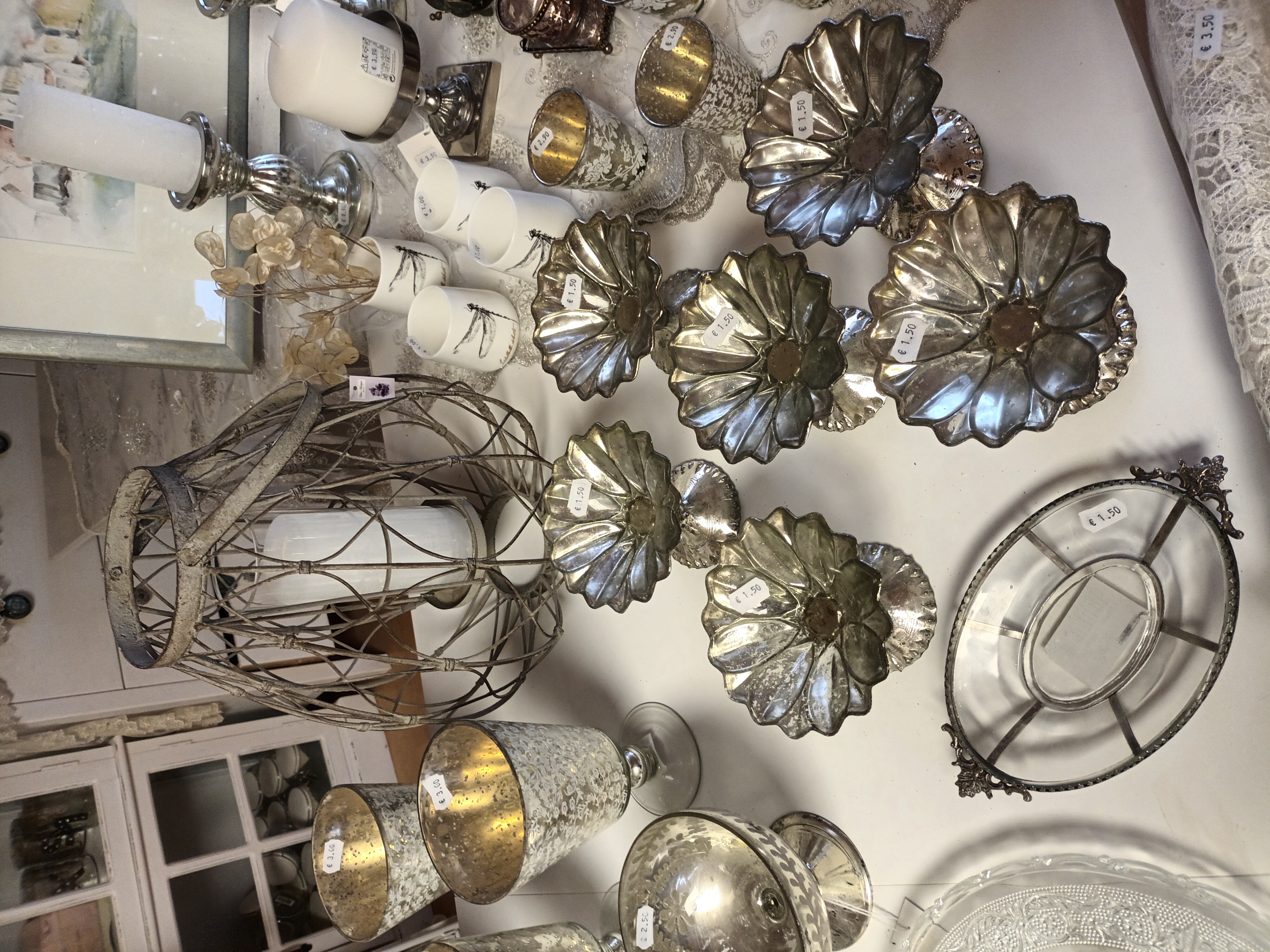 Diverse Deko und Geschenkideen nur im Verkaufsladen in Grafentraubach erhältlich