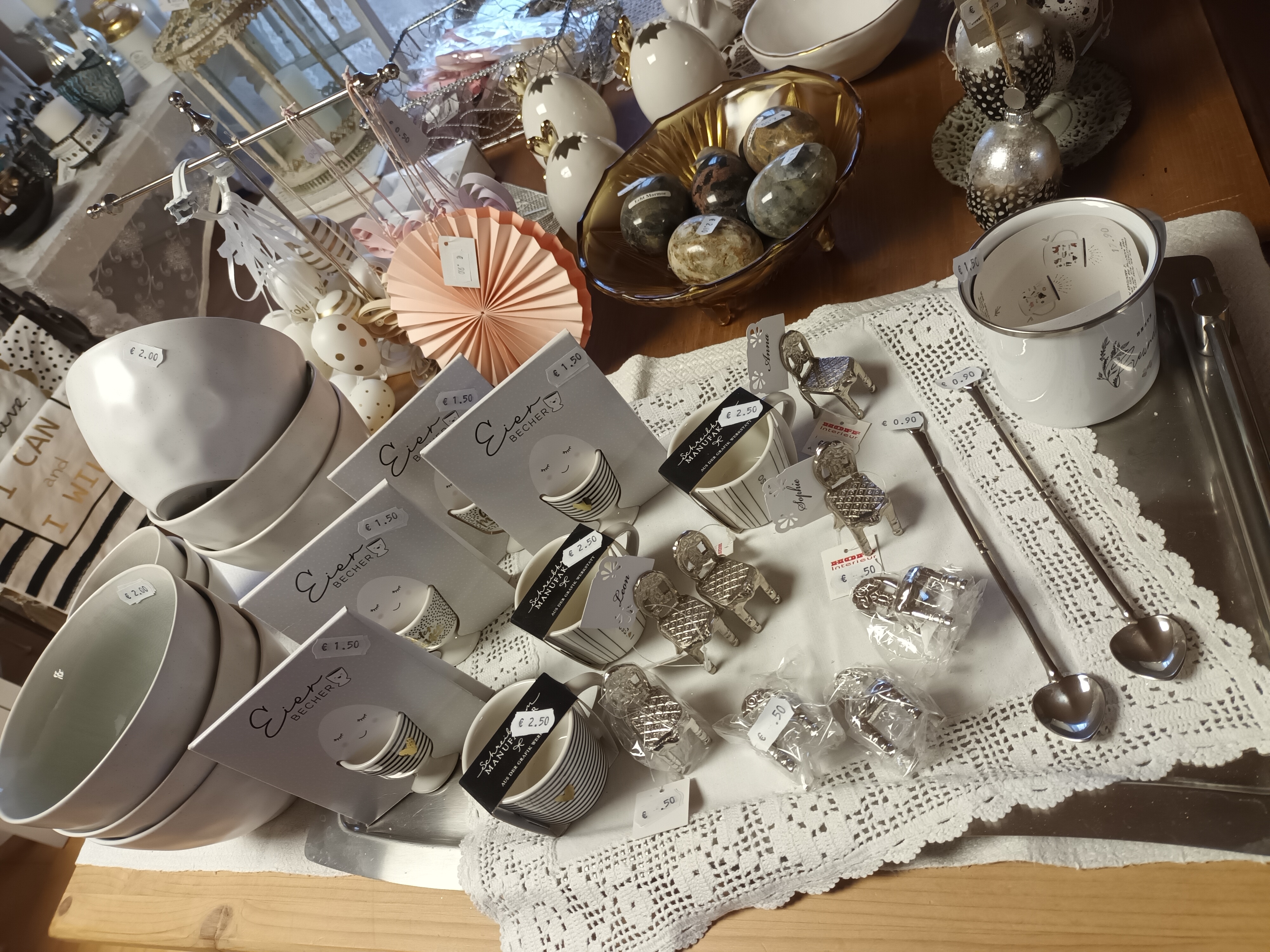 Diverse Deko und Geschenkideen nur im Verkaufsladen in Grafentraubach erhältlich