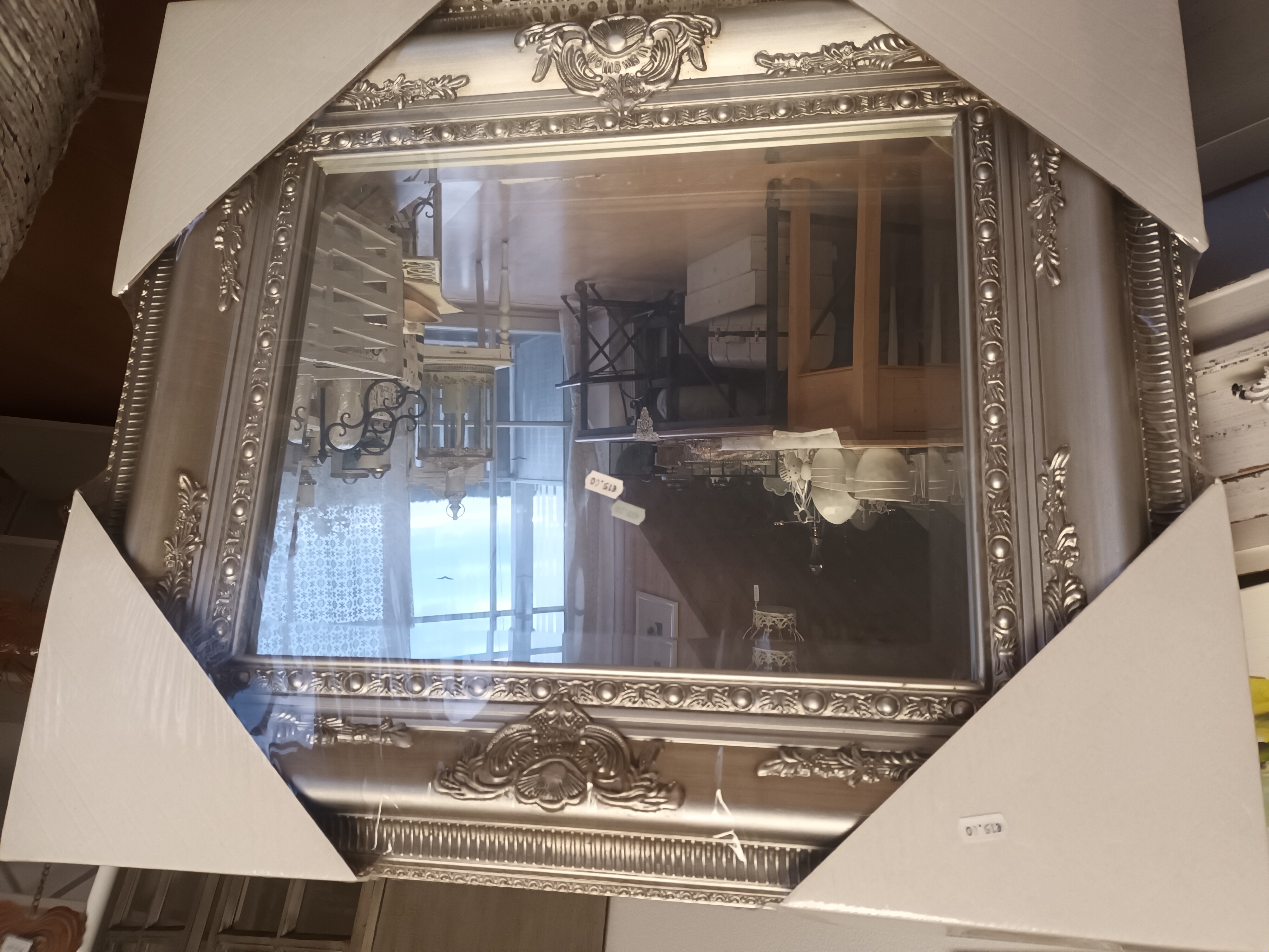 Diverse Deko und Geschenkideen nur im Verkaufsladen in Grafentraubach erhältlich